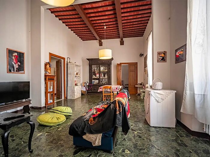 Appartamento con 6 locali in affitto in Scali Manzoni, Livorno