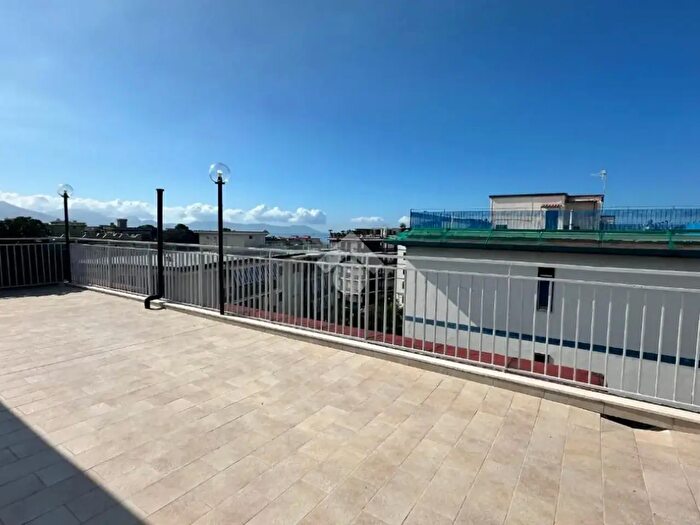 Appartamento trilocale in vendita in Via Alessandro Rossi, Ercolano