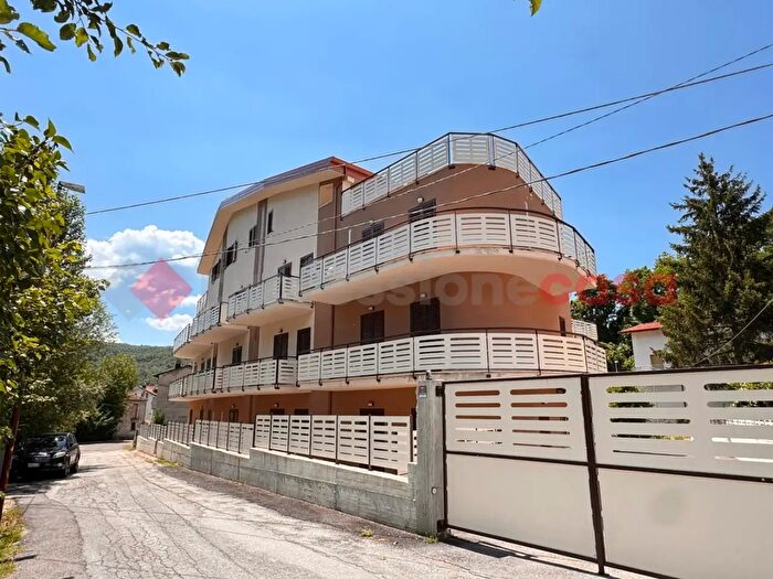 Appartamento trilocale in vendita in Via San Cristoforo, Ateleta
