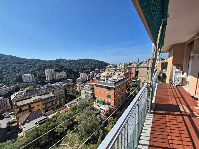 Appartamento bilocale in vendita in Via degli Oleandri, Quezzi, Genova