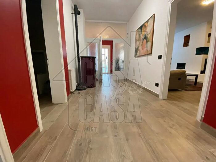 Casa con 5 locali in vendita in Corso delle Terme, Montegrotto Terme