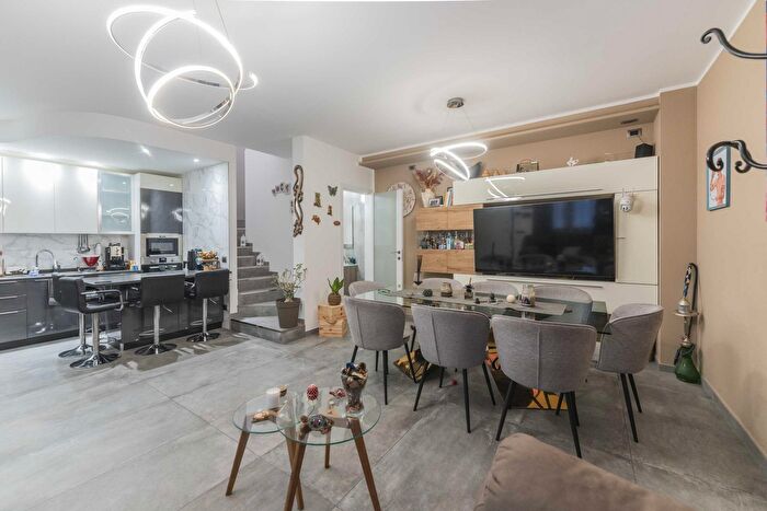 Casa trilocale in vendita in Via Franco Giovannelli, Ferrara