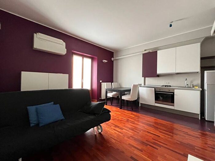 Appartamento bilocale in affitto in Via Cesare Balbo, Bocconi, Milano
