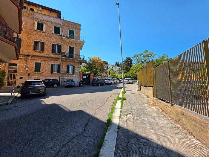 Appartamento bilocale in affitto in Vico Vincenco Cappelluti, Centro, Matera