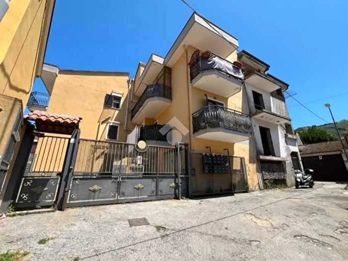 Appartamento bilocale in vendita in Via Greco, Baronissi