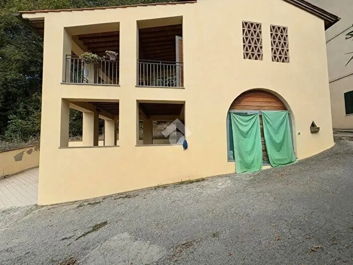 Casa trilocale in vendita in Via Cavalcanti, Signa
