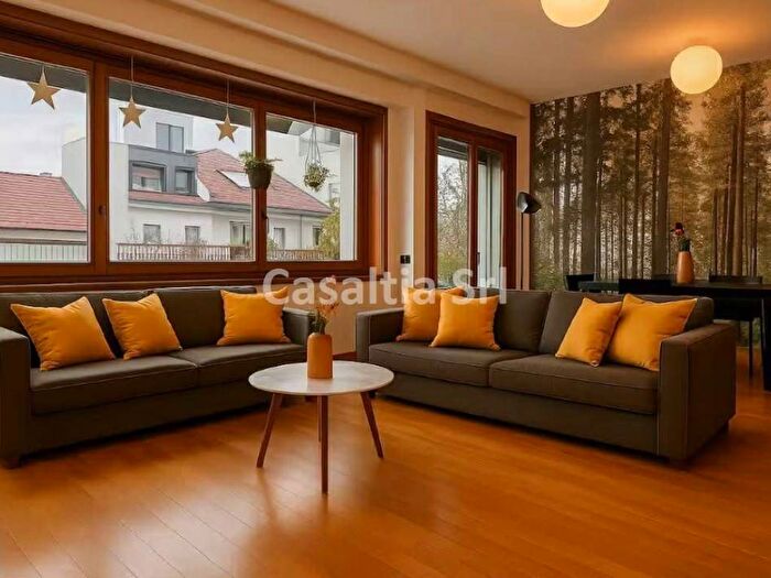 Casa trilocale in affitto in Via Enrico Nöe, Città Studi, Milano