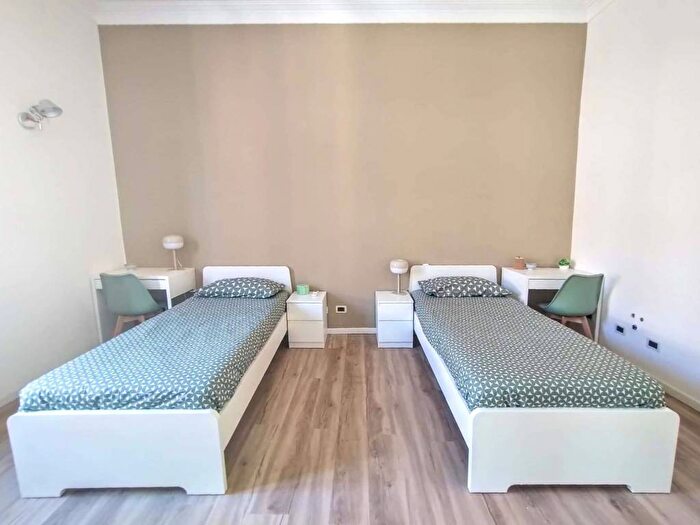 Appartamento trilocale in affitto in Viale Carlo Espinasse, Certosa, Milano
