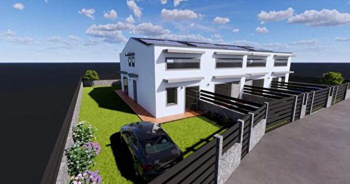 Casa con 5 locali in vendita in Via delle Sciare SNC, San Giovanni La Punta