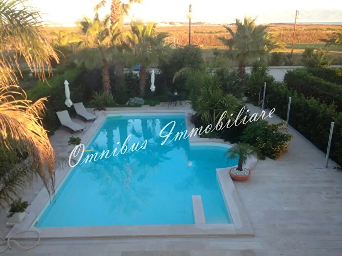 Casa quadrilocale in vendita in Zapponeta