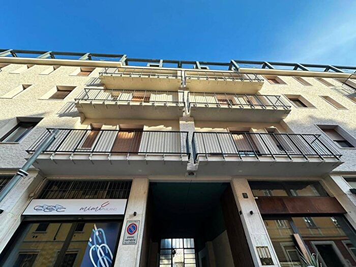 Appartamento quadrilocale in affitto in Via Antonio Fogazzaro, Montenero, Milano