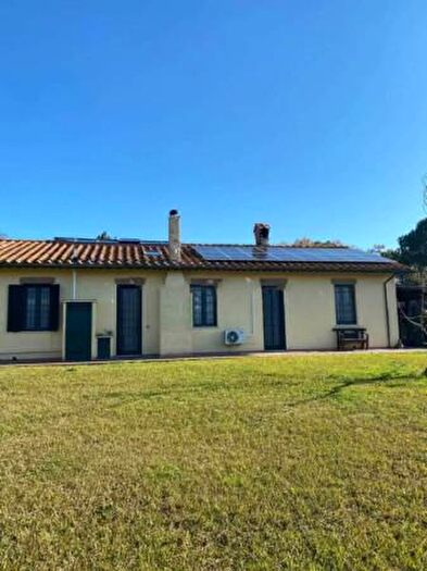 Casa con 6 locali in vendita in Strada Provinciale Bozzone, Grosseto