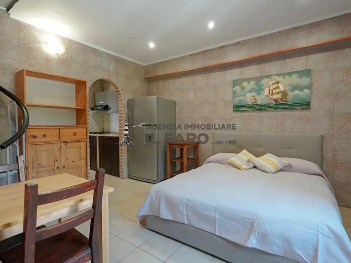 Appartamento monolocale in vendita in Via Cala Chiesa, La Maddalena