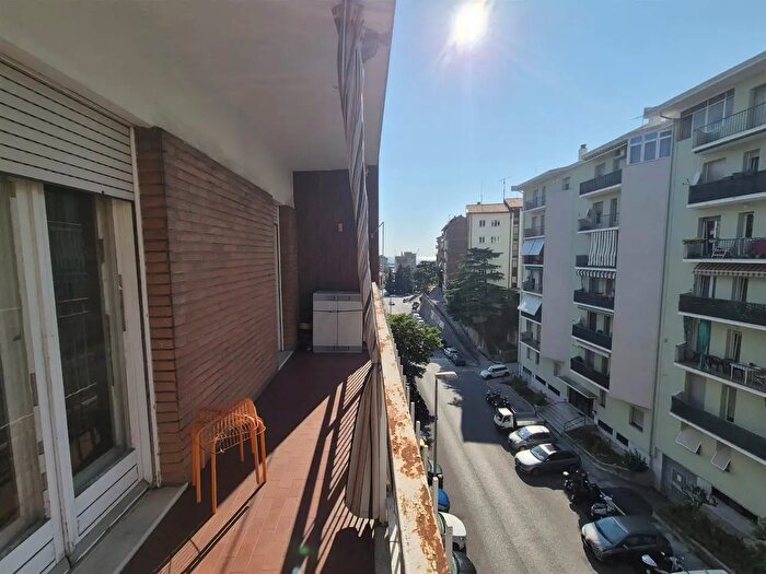 Appartamento bilocale in vendita in Via Capodistria, Trieste