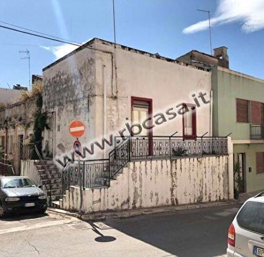 Casa quadrilocale in vendita in Via XX Settembre, Ispica