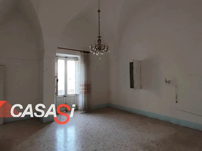 Casa bilocale in vendita in Piazza Municipio, Giurdignano