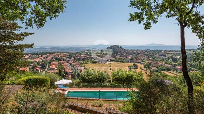 Casa con 6 locali in vendita in Via Isonzo, Sarteano