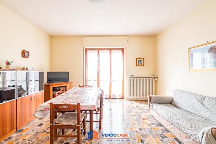 Appartamento trilocale in vendita in Via Umberto I, Polonghera