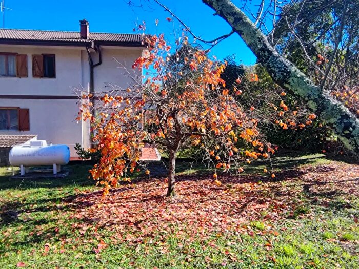 Casa con 5 locali in vendita in Via Core Tondo, Roccagiovine