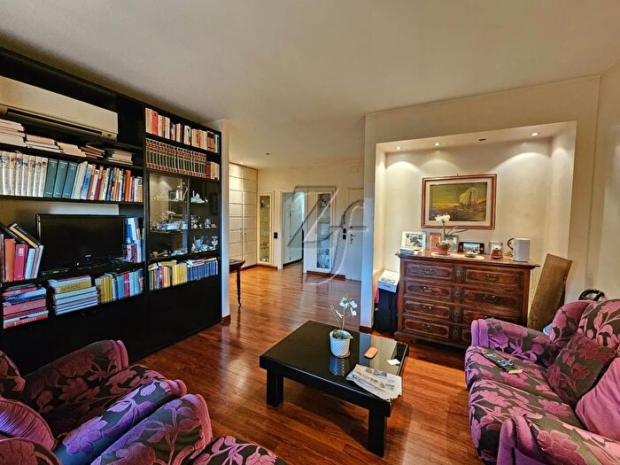 Appartamento quadrilocale in vendita in Sesto Fiorentino