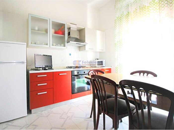 Appartamento trilocale in affitto in Via Dante Alighieri ° accesso, Lido Centro Ovest, Jesolo