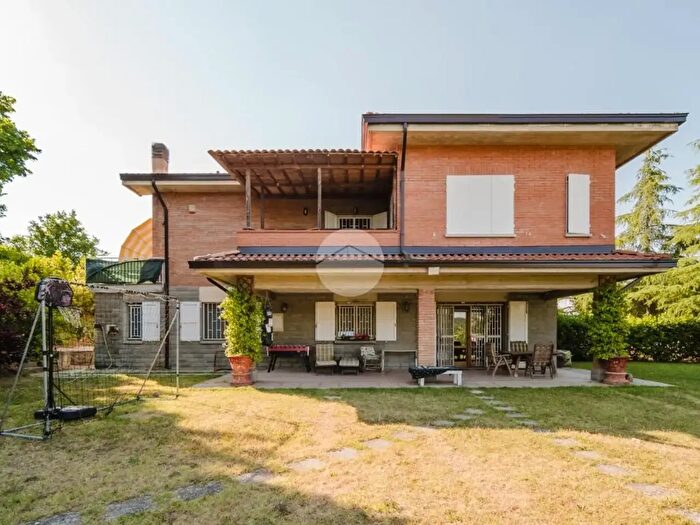 Casa quadrilocale in vendita in Via a Dondarini, Monte San Pietro