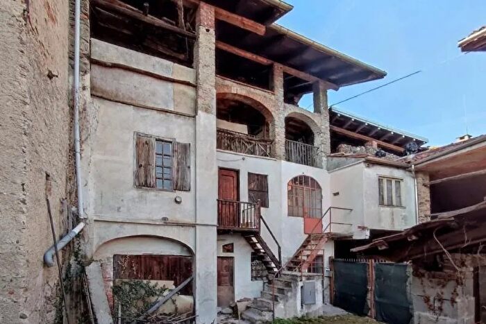 Casa in vendita in Via Vittorio Veneto Lessolo To, Lessolo