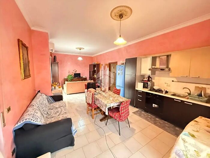 Appartamento quadrilocale in vendita in Via Giorgio Perlasca, Acerra