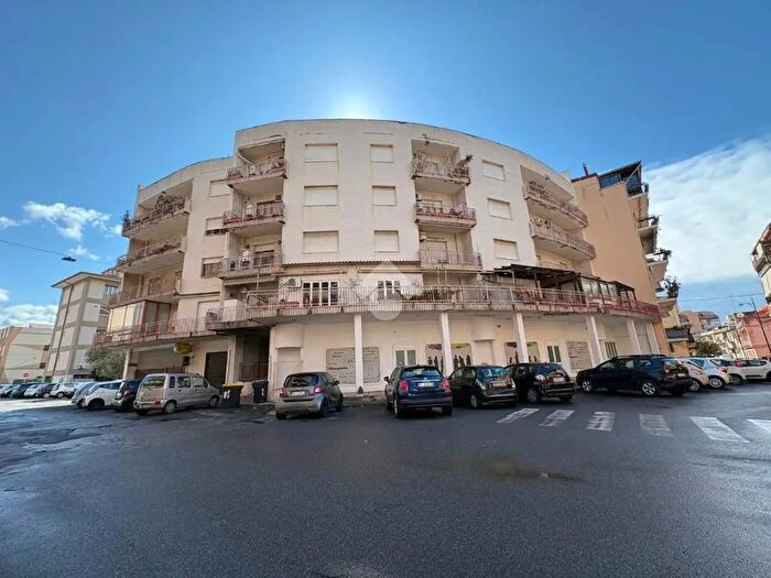 Appartamento quadrilocale in vendita in Vico Botteghelle, Reggio Calabria