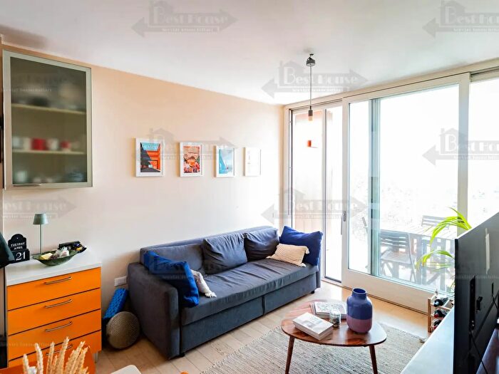 Appartamento bilocale in vendita in Via Caravaggio, Segrate