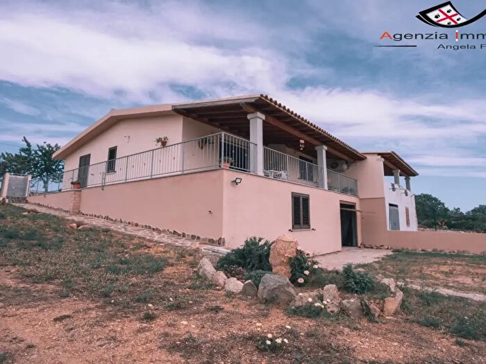 Casa quadrilocale in vendita in Siniscola