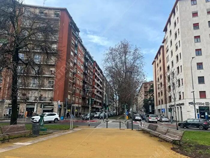 Appartamento trilocale in vendita in Milano