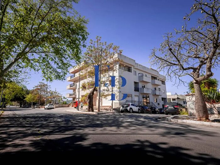 Appartamento con 5 locali in vendita in Via Amalfi, Bagheria