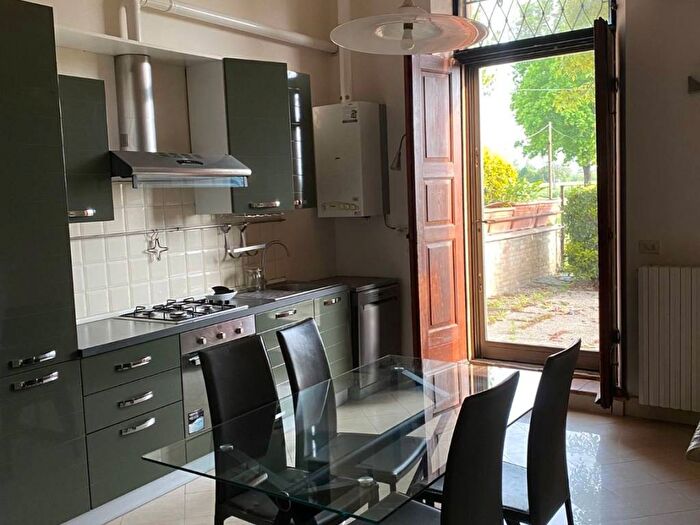 Appartamento trilocale in affitto in Via DallAglio, San Prospero, Parma