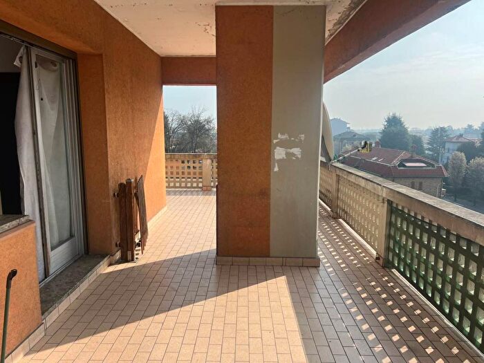 Appartamento bilocale in affitto in Via Montello, San Rocco Sanzio, Seregno