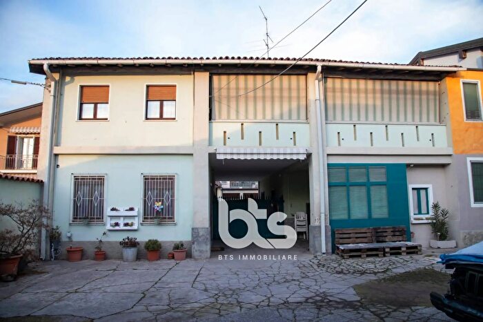 Appartamento con 5 locali in vendita in Via XX Settembre, Flero