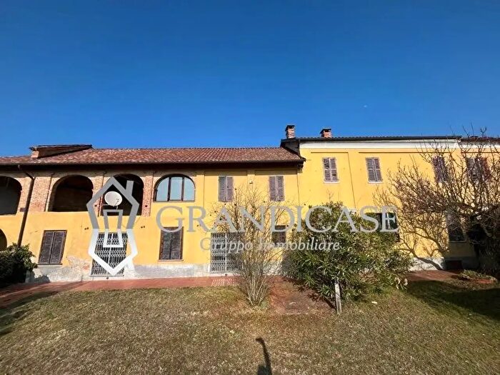 Casa con 10 locali in vendita in Borgarata Romagnolo, Aramengo