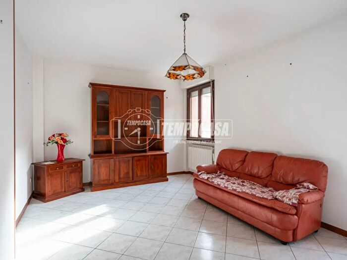 Appartamento quadrilocale in vendita in Via Tano, Macerata