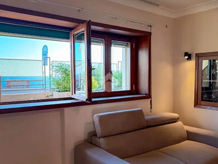Appartamento trilocale in vendita in Via San Giulio, Formia