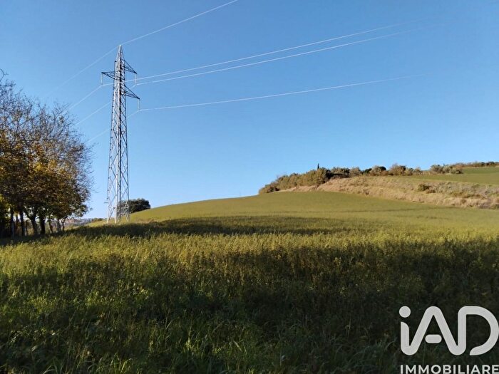 Casa con 6 locali in vendita in Via Fontevecchia, Mondavio