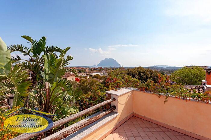 Casa con 5 locali in vendita in Via Sarrabus, Loiri Porto San Paolo