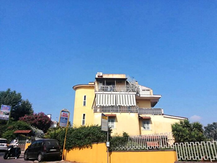 Appartamento trilocale in affitto in Via Del Mare, Centro, Marano di Napoli