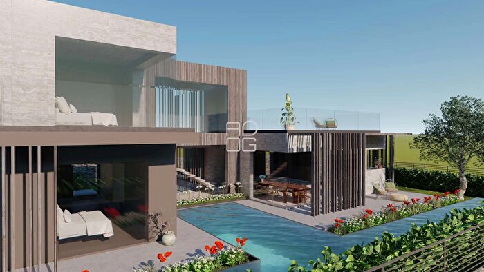 Casa con 5 locali in vendita in Via Benaco, Lonato