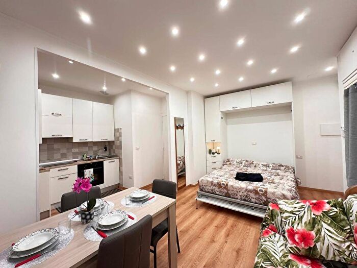 Appartamento monolocale in affitto in Via Roma, Porto Vecchio, Sanremo