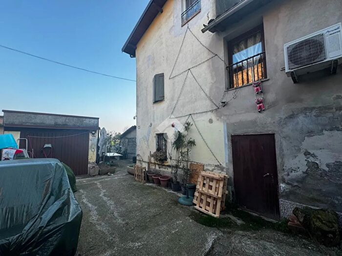 Casa con 6 locali in vendita in Via Paduli, Rubiera