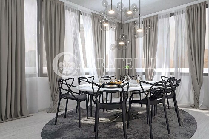 Appartamento con 6 locali in vendita in Via dei Banchi Nuovi, Roma