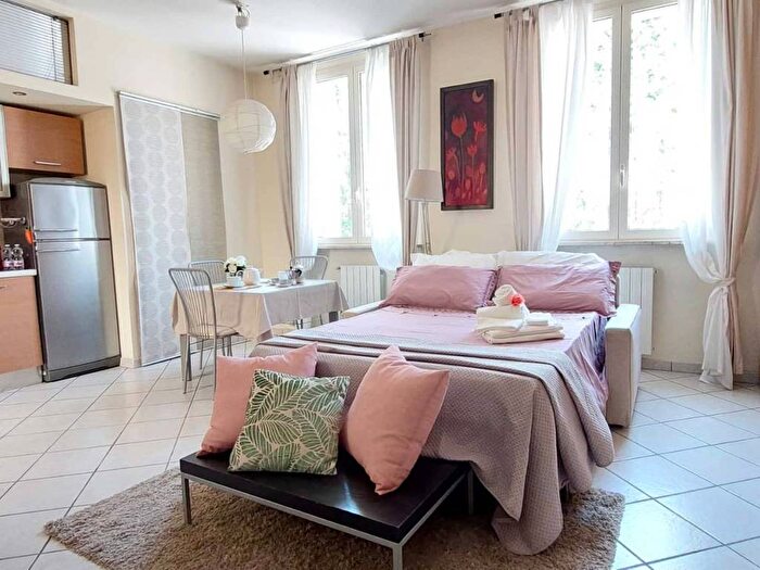 Appartamento monolocale in affitto in Piazza Pamela Ognissanti, Cisternone, Livorno