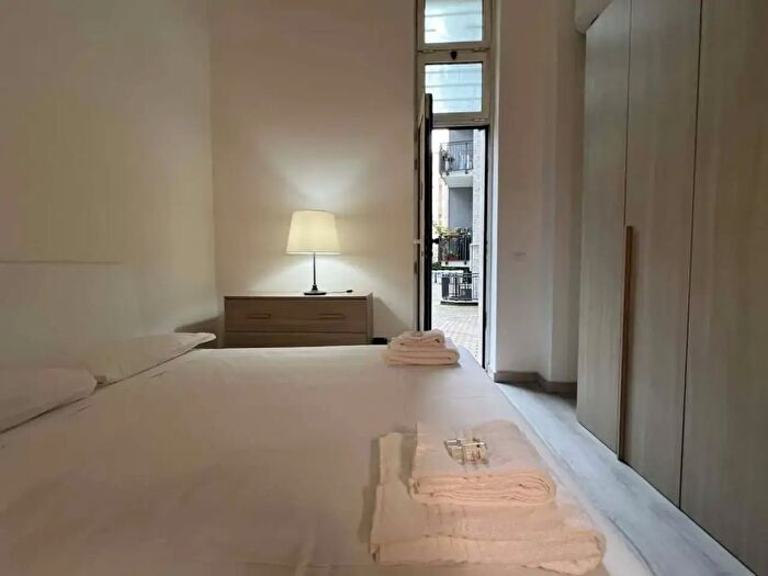 Appartamento monolocale in affitto in Via Breno, Milano