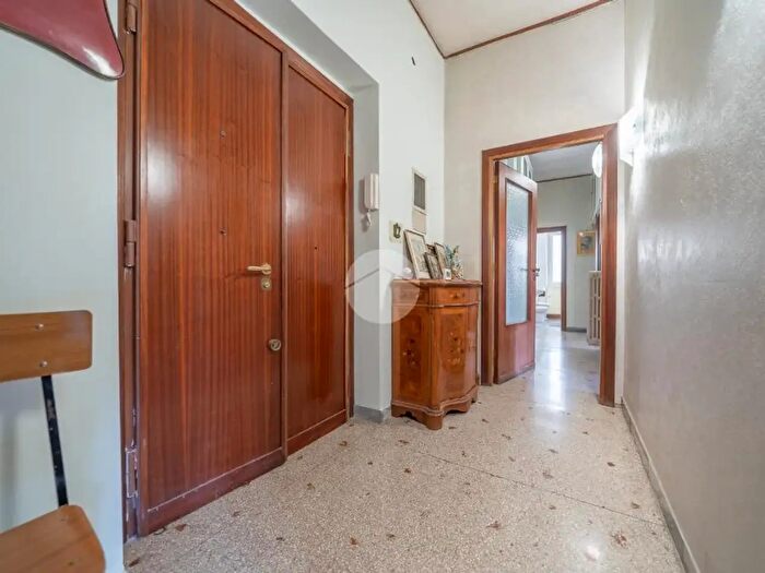 Appartamento trilocale in vendita in Viale Tirreno, Roma