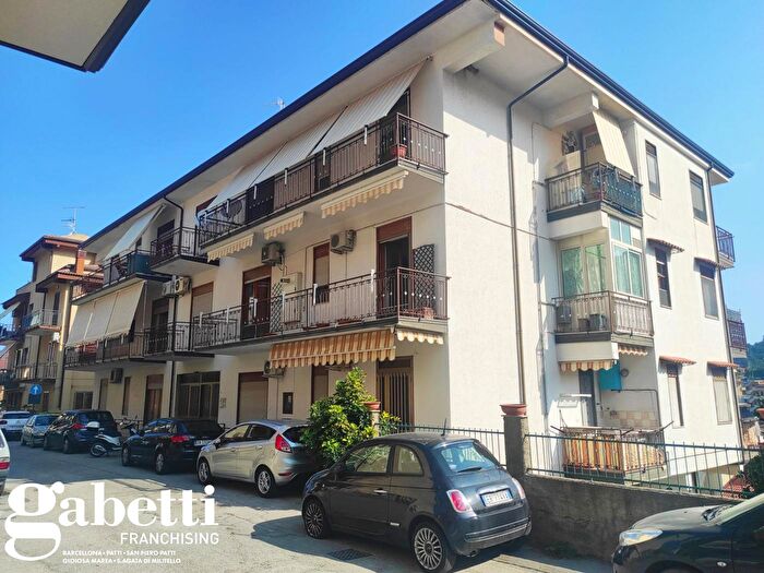 Appartamento con 5 locali in vendita in Via Peculio, Gioiosa Marea